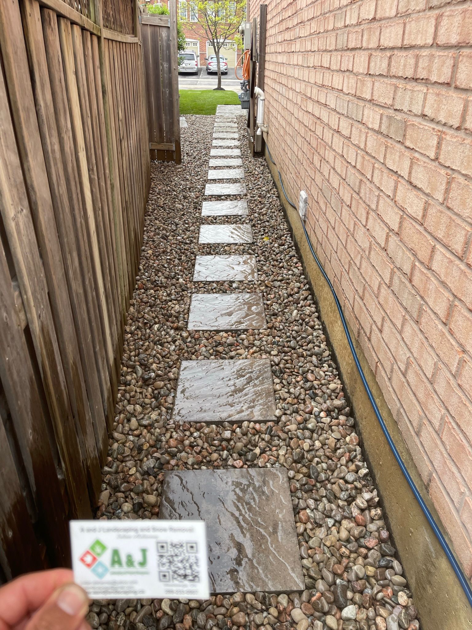 Side-yard stone pathway