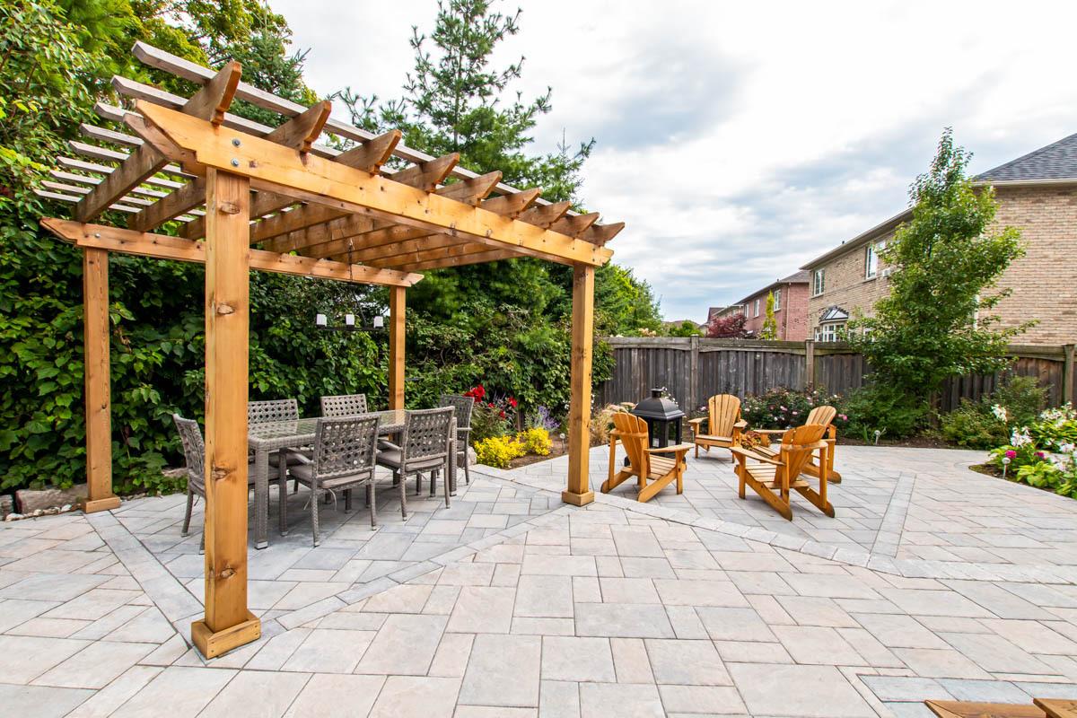 Interlocking & natural stone